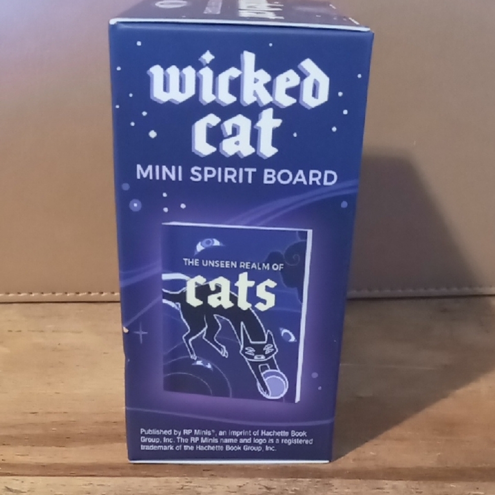 Wicked Cat Mini Spirit Board Game - Blue and Black - Picture 4 of 4
